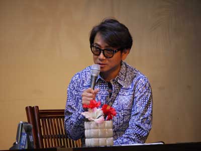 ��4��@����t�~�����J�^���̖͗l