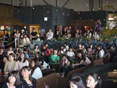 ��4��@����t�~�����J�^���̖͗l